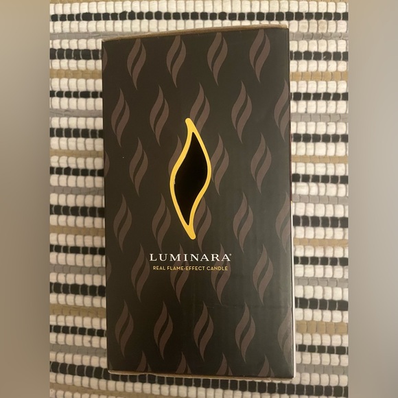 Gray Flameless Candle - Picture 4 of 5